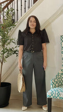 Load image into Gallery viewer, JUANA BLOUSE 0021 - PLAIN BLACK