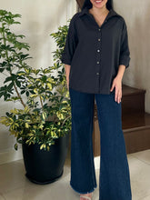 Load image into Gallery viewer, ANGELINE BLOUSE 0002 - PLAIN COTTON BLACK(LOOSE FIT)