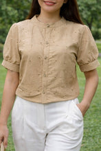 Load image into Gallery viewer, DAHLIA BLOUSE 0154 - EYELET MOCHA