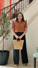 Load image into Gallery viewer, JUANA BLOUSE 0022 - PLAIN RUST