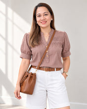 Load image into Gallery viewer, LAURA BLOUSE 0003  - PLAIN TAUPE